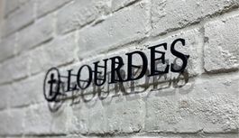 レディースアパレルバイヤー、アシスタントバイヤー